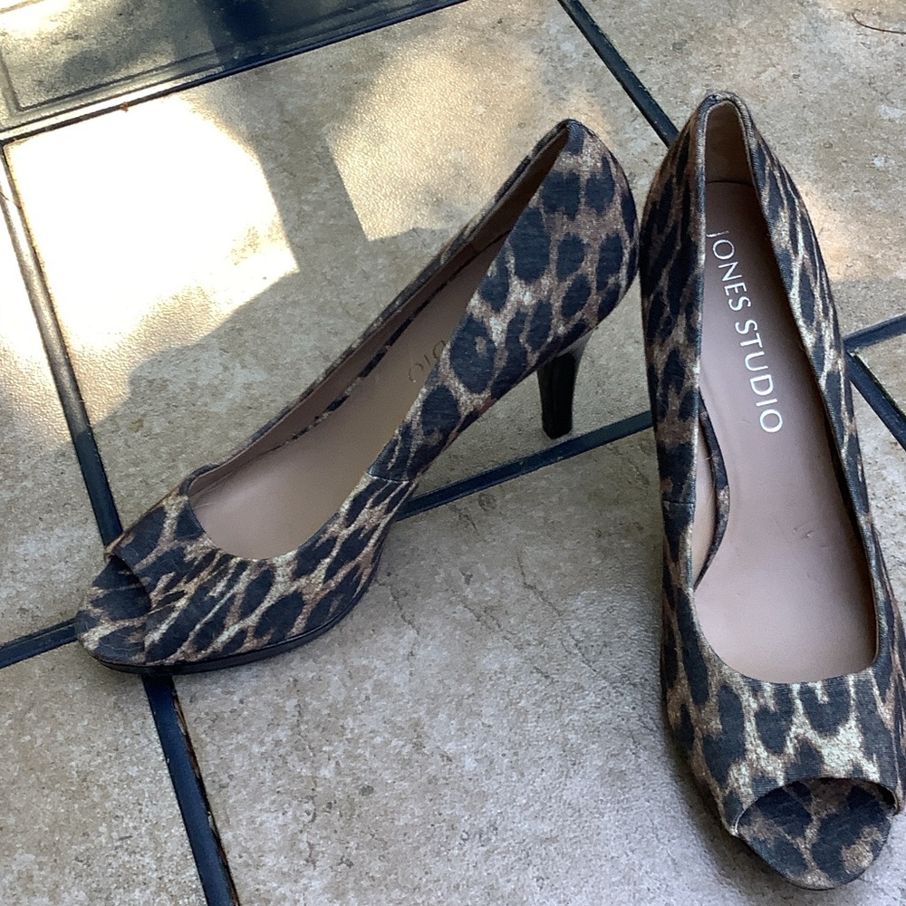 Jones Studio Leopard Print Peep-Toe Heels in Brown and Black